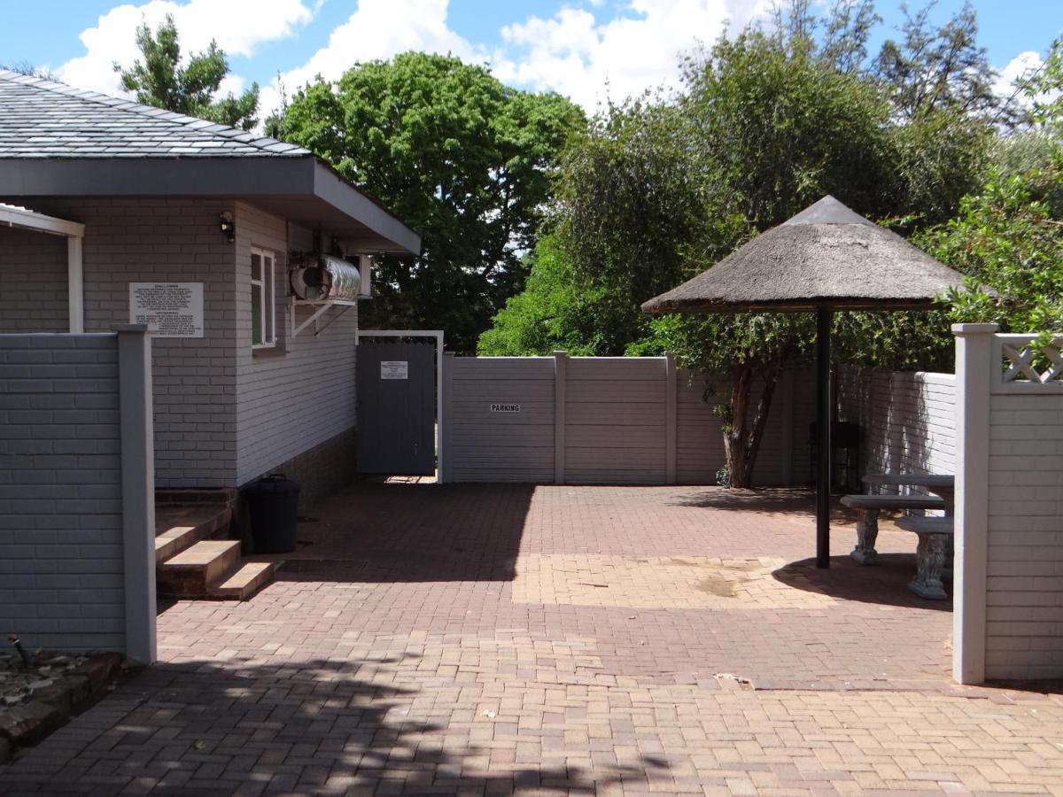 Credo Guest House Bloemfontein Exterior foto